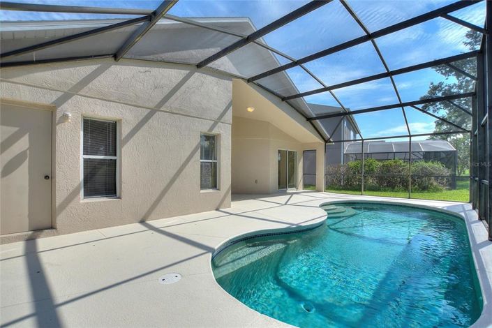 Image No.8-4 Bed Property for sale