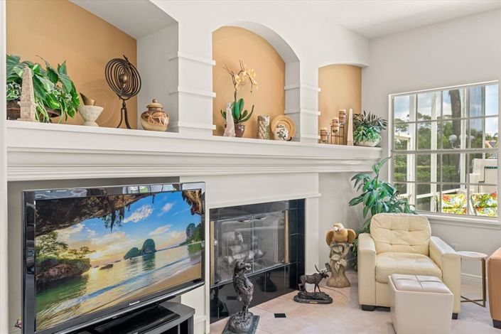 Image No.28-4 Bed Property for sale