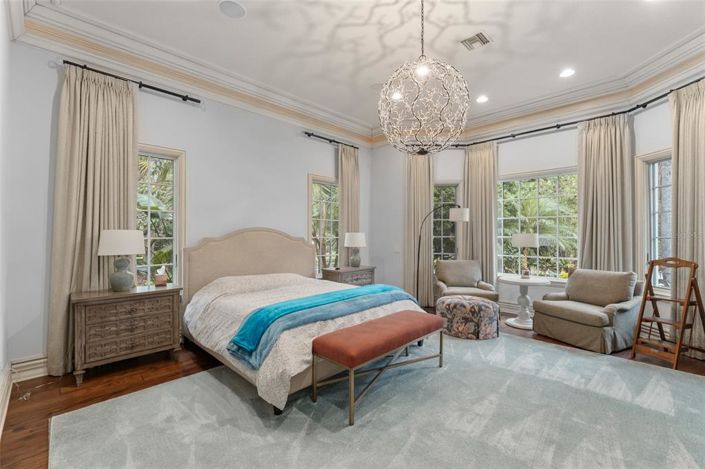 Image No.18-3 Bed Property for sale