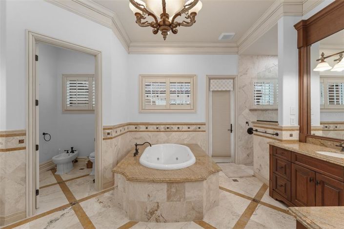 Image No.22-3 Bed Property for sale