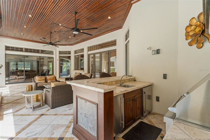 Image No.44-3 Bed Property for sale