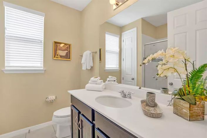 Image No.21-9 Bed Property for sale