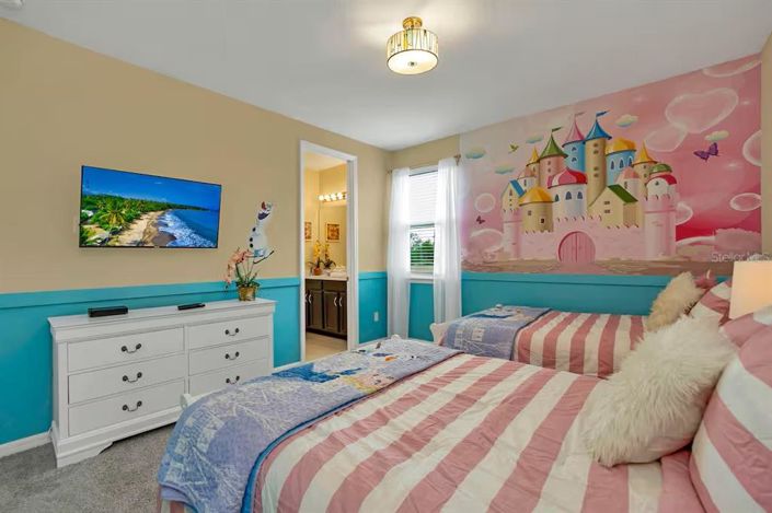 Image No.32-9 Bed Property for sale