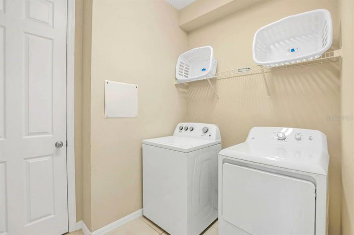 Image No.34-9 Bed Property for sale