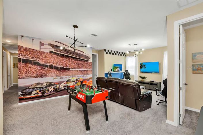 Image No.40-9 Bed Property for sale