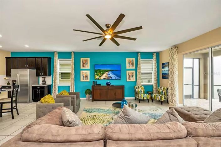 Image No.5-9 Bed Property for sale