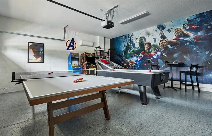 Image No.13-8 Bed Property for sale