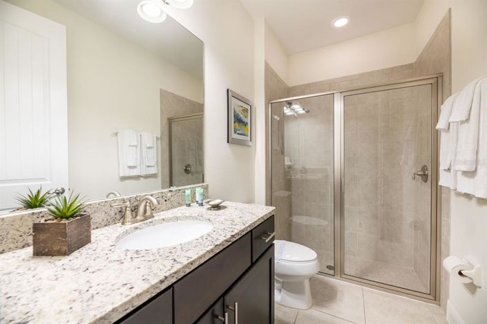 Image No.22-8 Bed Property for sale