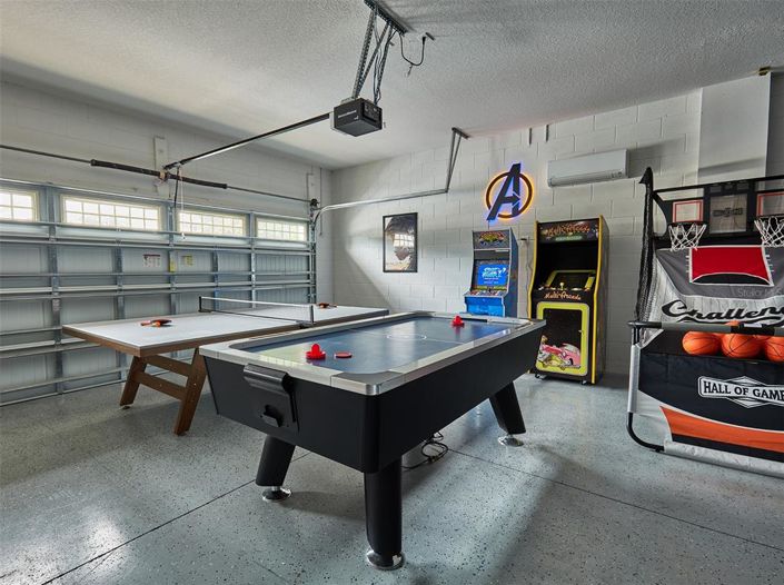 Image No.35-8 Bed Property for sale