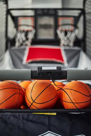 Image No.40-8 Bed Property for sale