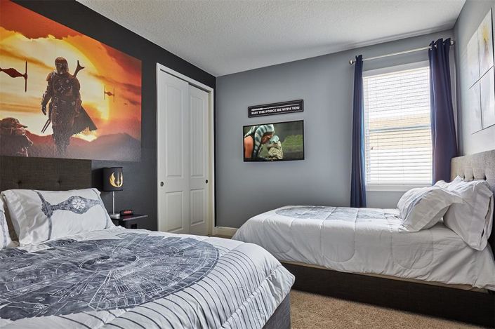 Image No.44-8 Bed Property for sale