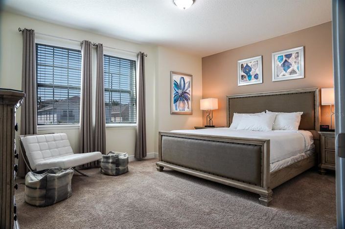 Image No.54-8 Bed Property for sale