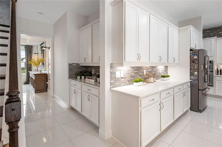 Image No.11-6 Bed Property for sale