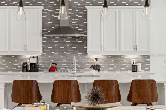 Image No.27-6 Bed Property for sale