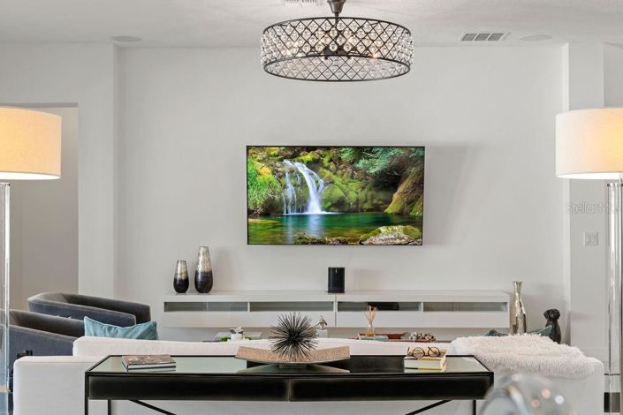 Image No.31-6 Bed Property for sale