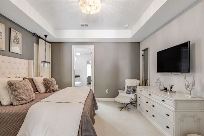 Image No.39-6 Bed Property for sale