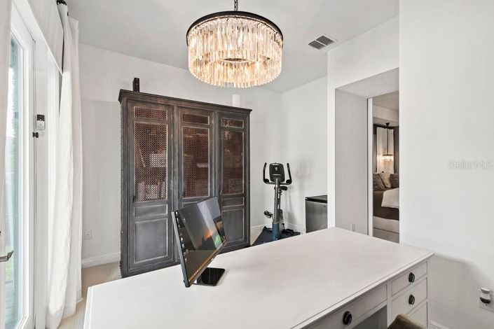 Image No.41-6 Bed Property for sale