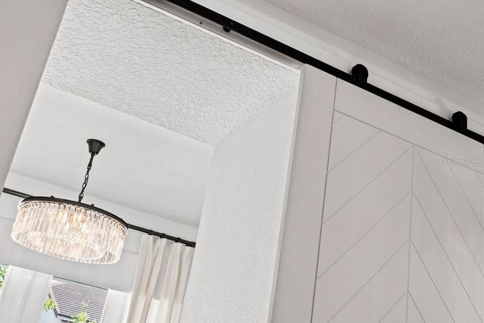 Image No.42-6 Bed Property for sale