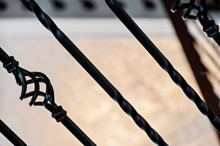 Image No.53-6 Bed Property for sale