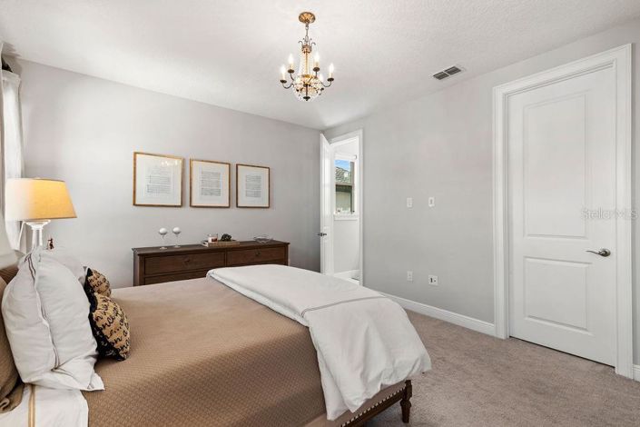 Image No.57-6 Bed Property for sale