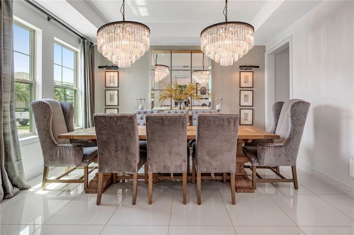 Image No.6-6 Bed Property for sale