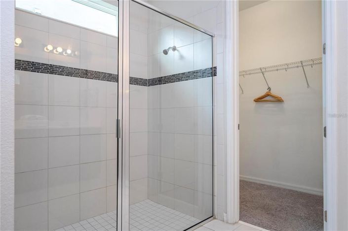 Image No.10-9 Bed Property for sale