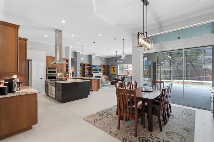 Image No.13-5 Bed Property for sale