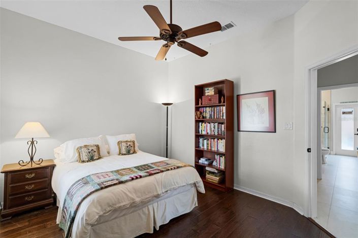 Image No.25-5 Bed Property for sale