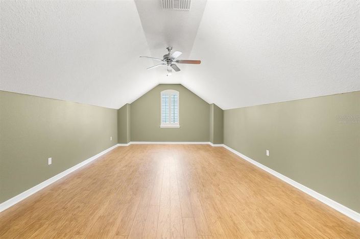 Image No.30-5 Bed Property for sale