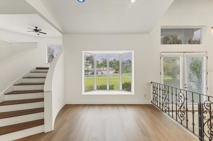 Image No.10-3 Bed Property for sale