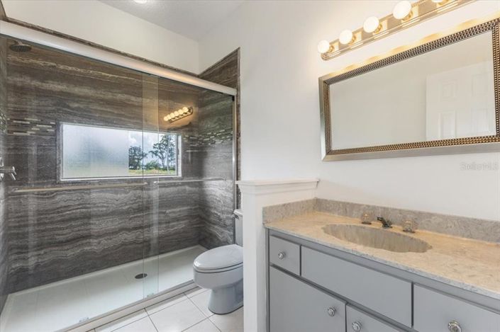 Image No.15-3 Bed Property for sale