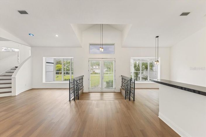 Image No.2-3 Bed Property for sale