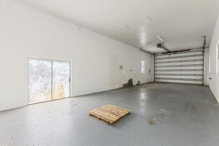 Image No.27-3 Bed Property for sale