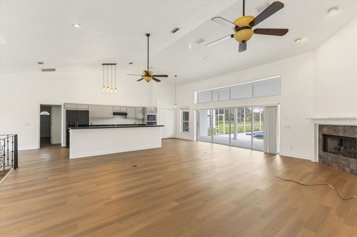 Image No.6-3 Bed Property for sale