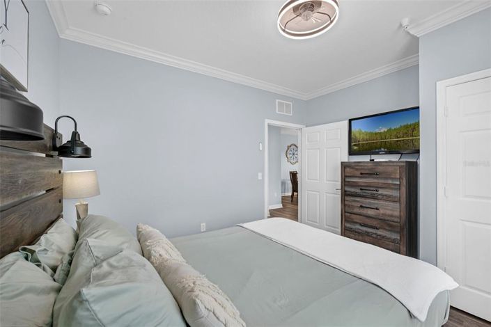 Image No.17-3 Bed Property for sale