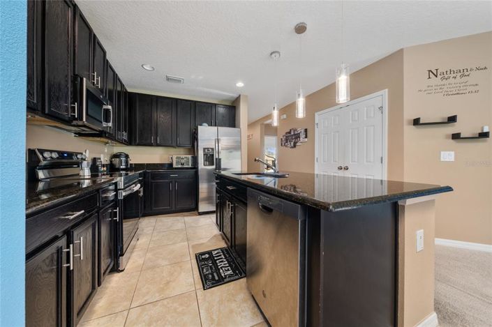 Image No.11-3 Bed Property for sale