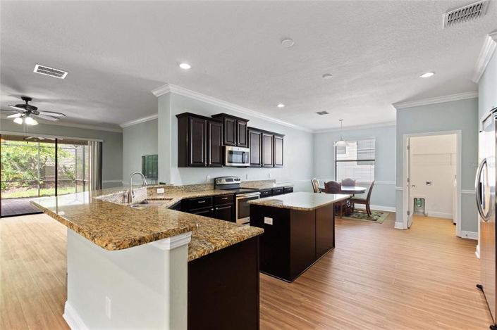 Image No.5-4 Bed Property for sale