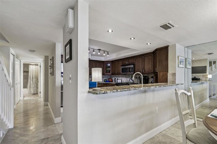 Image No.15-3 Bed Property for sale