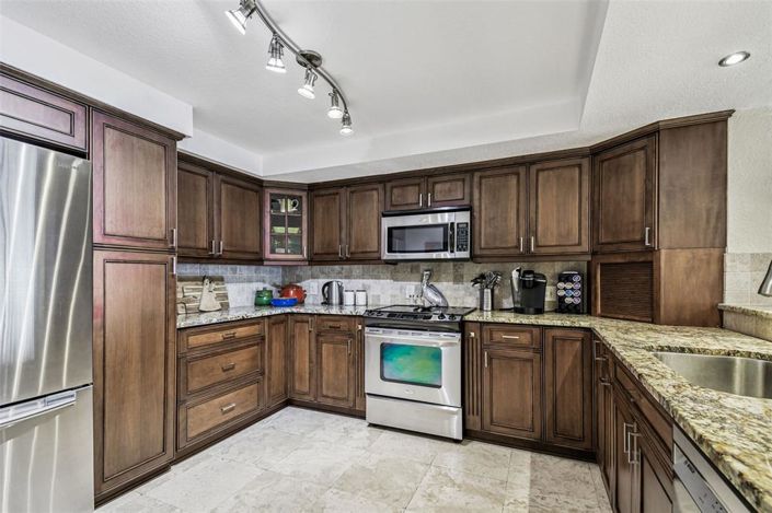 Image No.16-3 Bed Property for sale