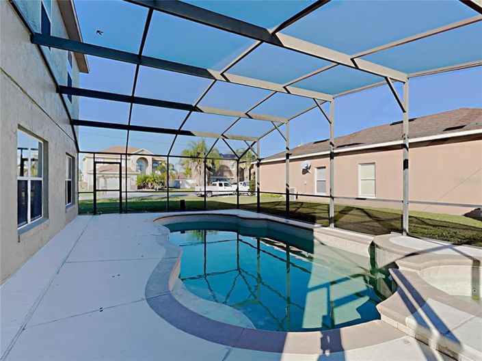 Image No.27-4 Bed Property for sale