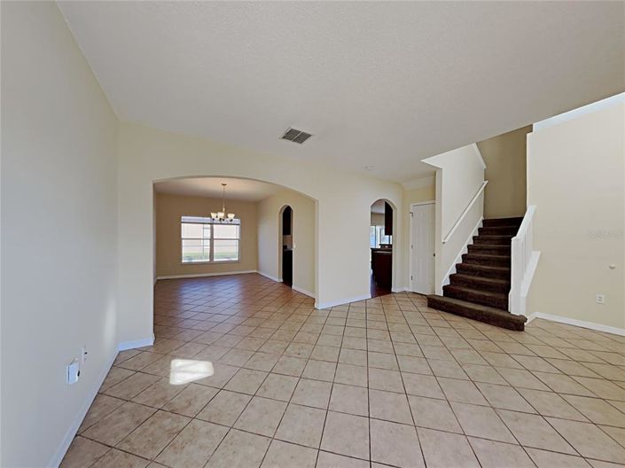 Image No.4-4 Bed Property for sale