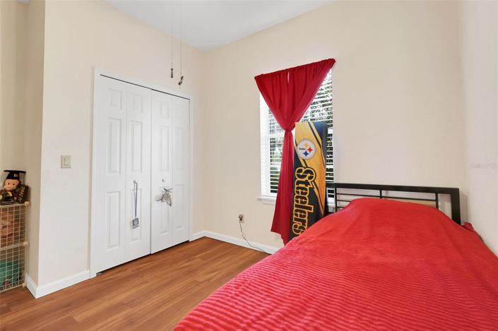 Image No.24-4 Bed Property for sale