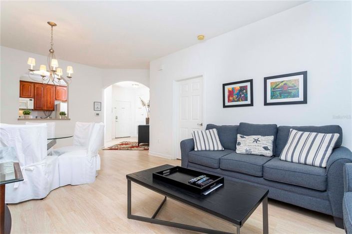 Image No.6-3 Bed Property for sale