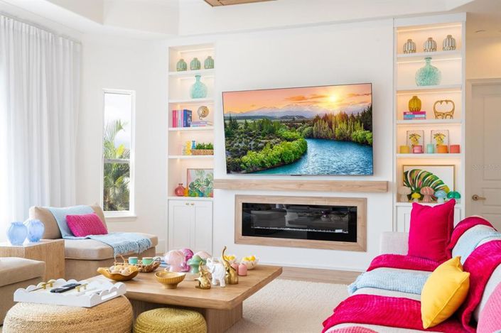 Image No.12-5 Bed Property for sale