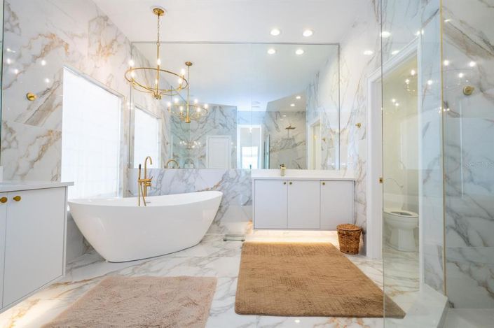 Image No.19-5 Bed Property for sale