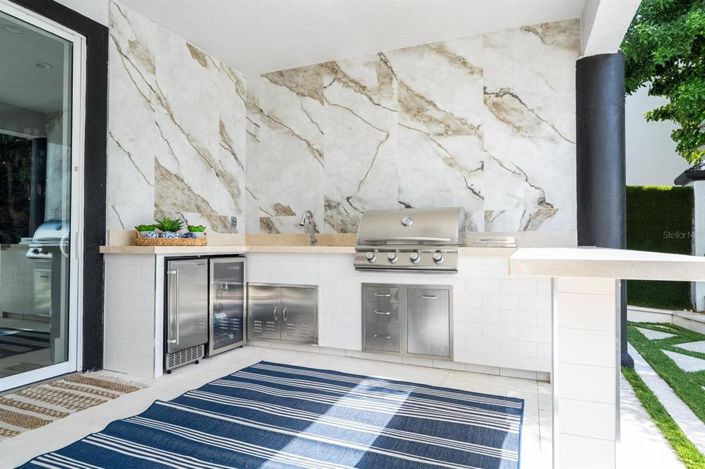 Image No.35-5 Bed Property for sale