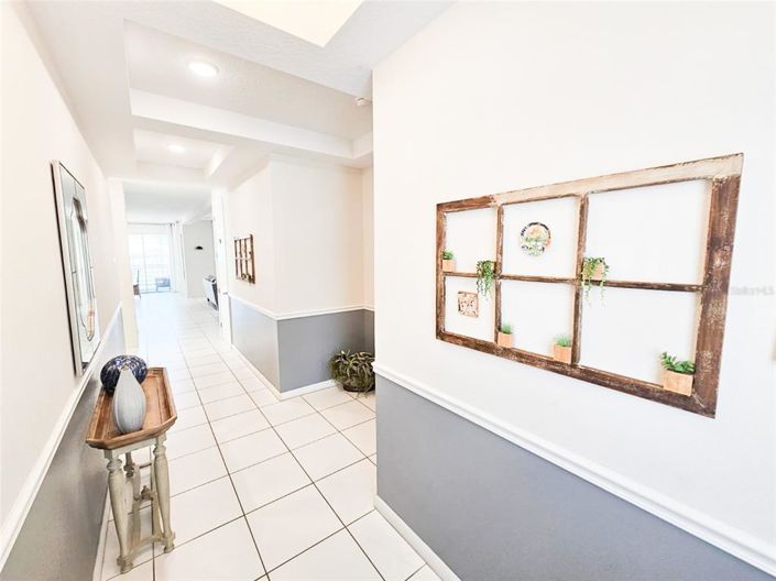 Image No.10-6 Bed Property for sale