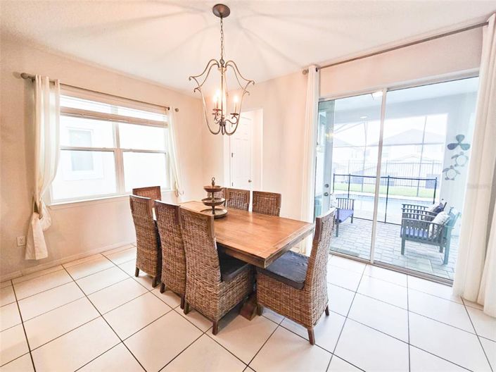 Image No.20-6 Bed Property for sale