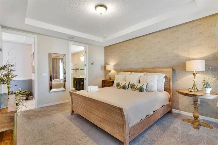 Image No.49-6 Bed Property for sale