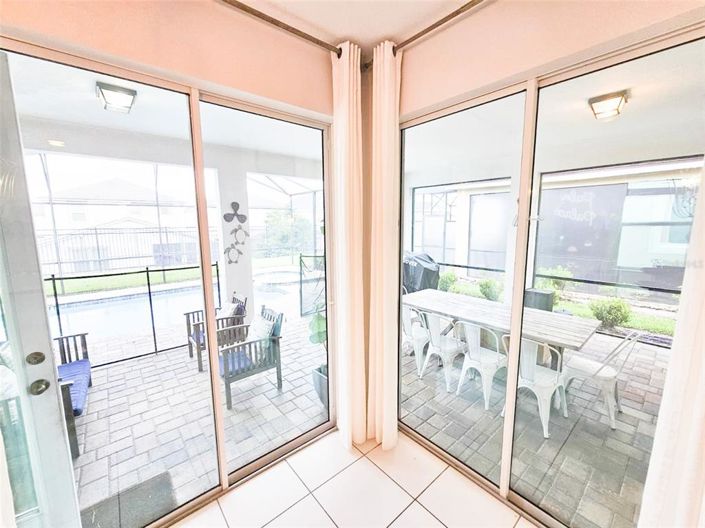 Image No.51-6 Bed Property for sale